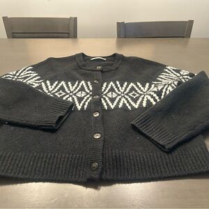 Abercrombie & Fitch Black and White Cardigan